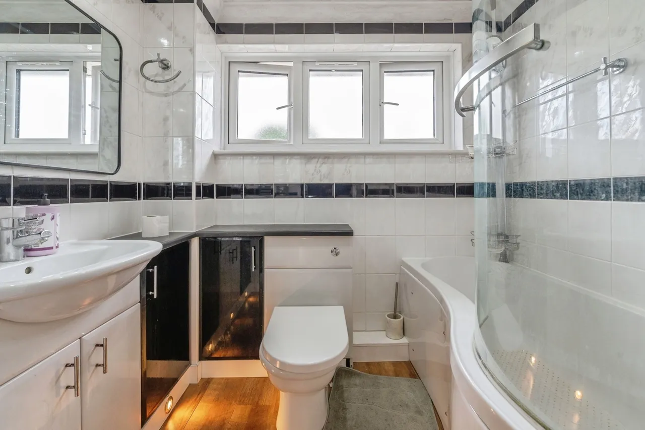 Trent, East Tilbury, RM18, photo 12