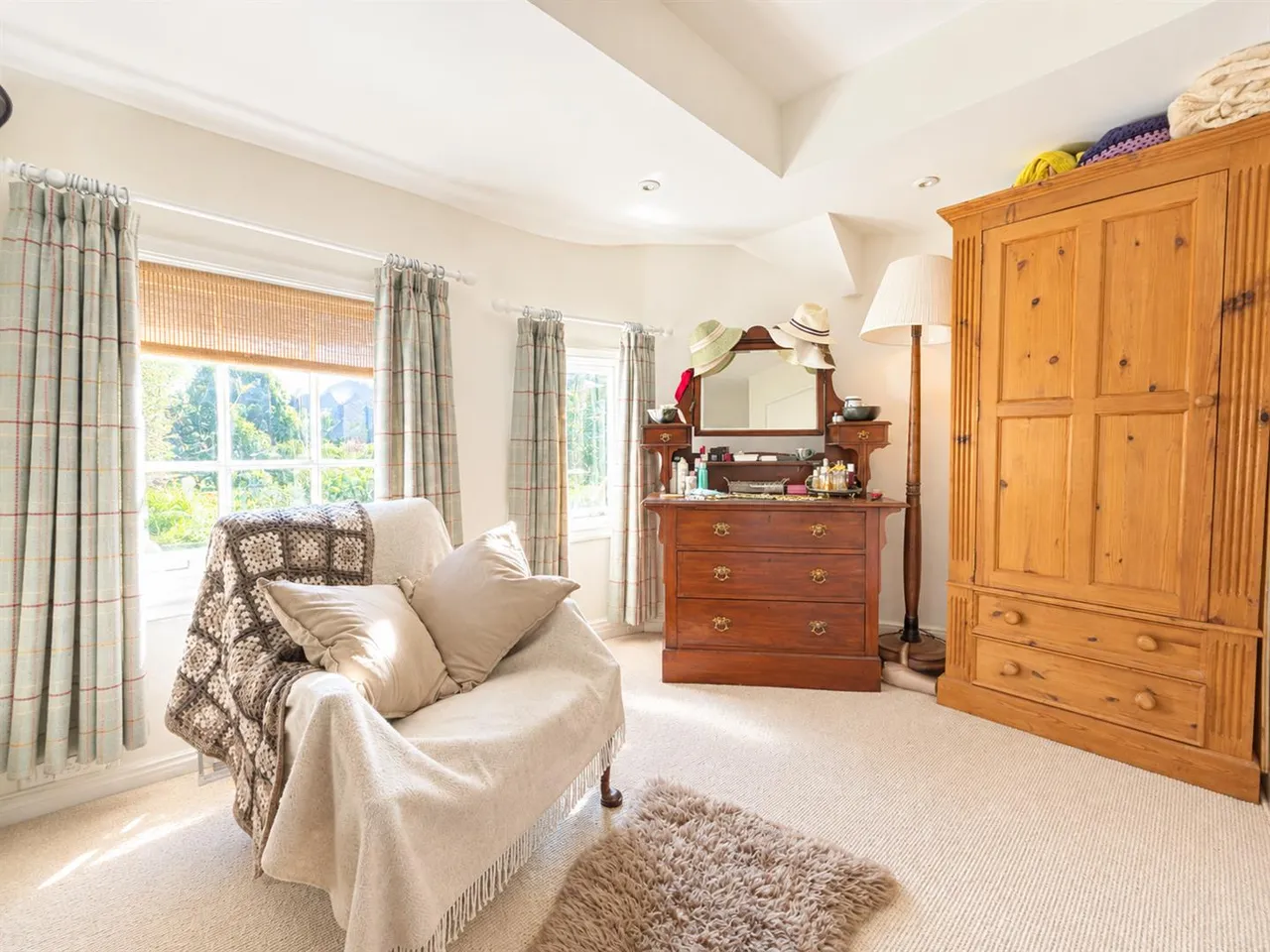 Highstreet, Leatherhead, KT22, photo 6