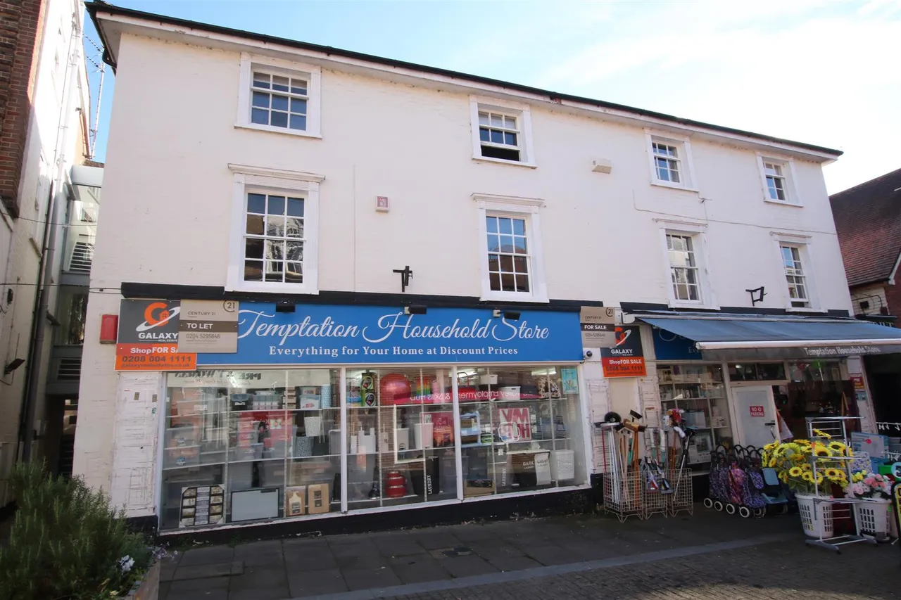 1 bed flat for sale, Highstreet, Leatherhead, KT22