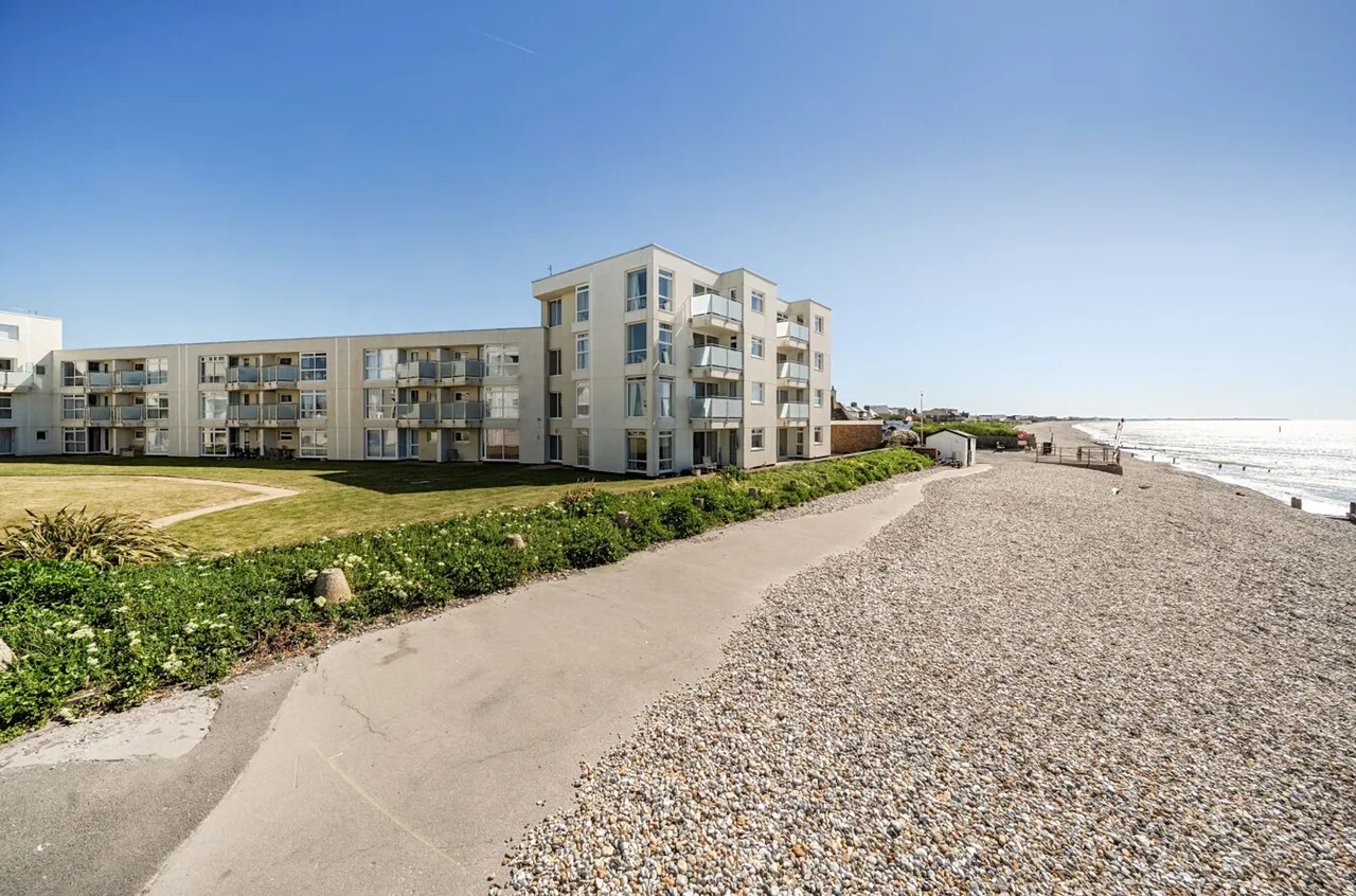 Shore Road, East Wittering, PO20, photo 24