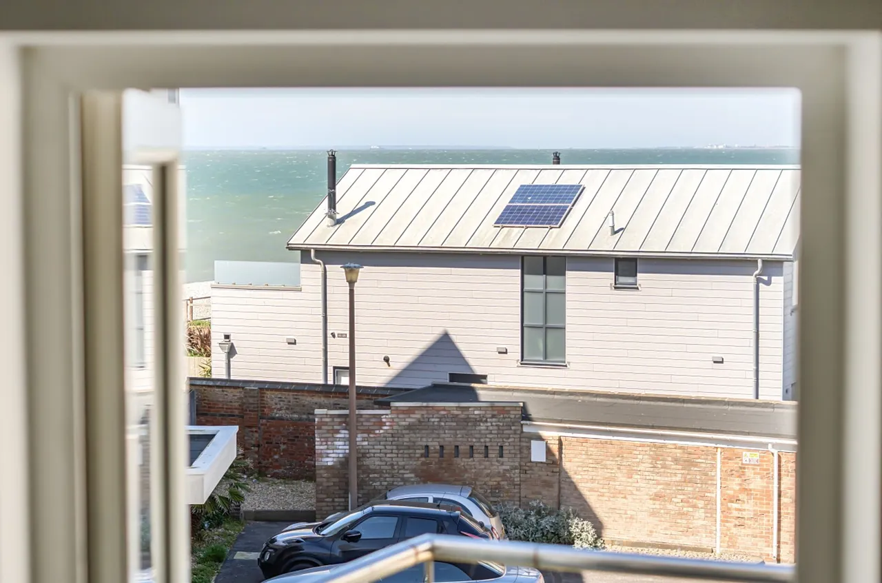 Shore Road, East Wittering, PO20, photo 10