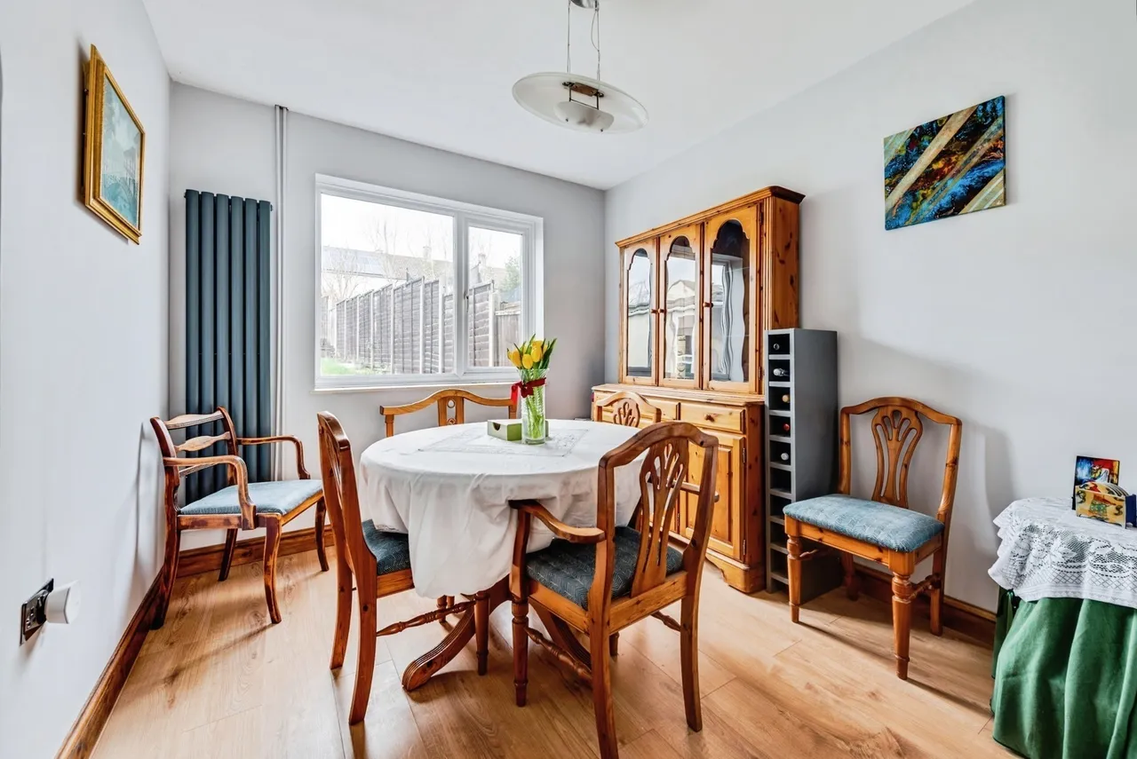 Elborough Road, Swindon, Wiltshire, SN2, photo 15