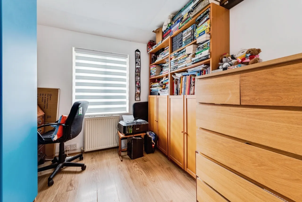 Elborough Road, Swindon, Wiltshire, SN2, photo 20