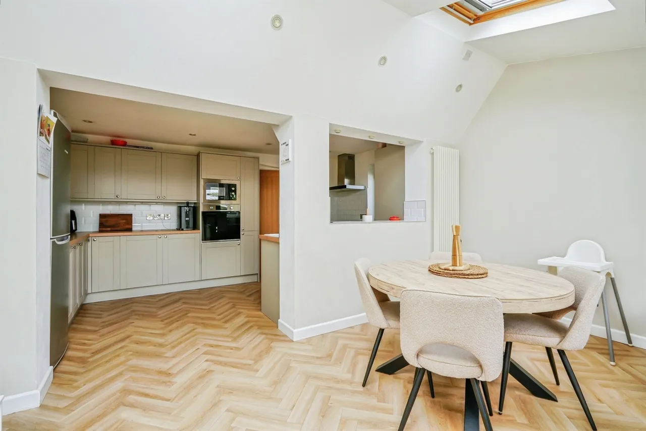 Avon Crescent, Bicester, OX26, photo 6