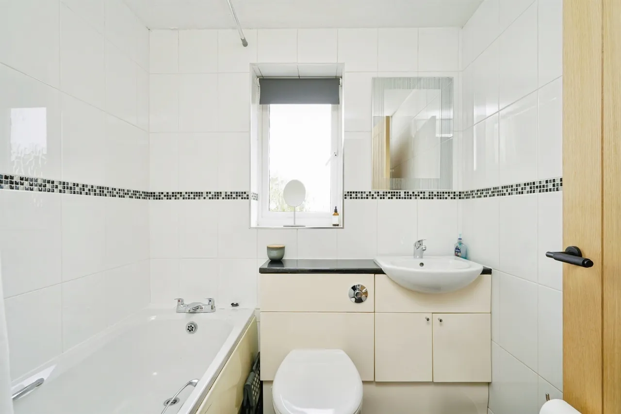 Avon Crescent, Bicester, OX26, photo 23
