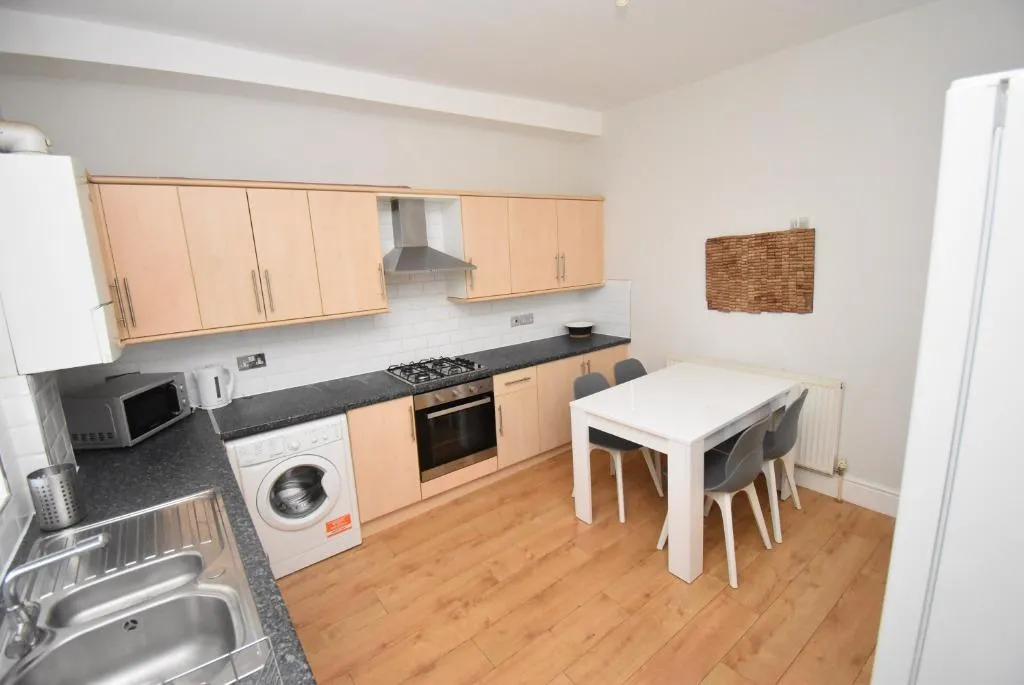 Davenport Avenue, Withington, M20, photo 4