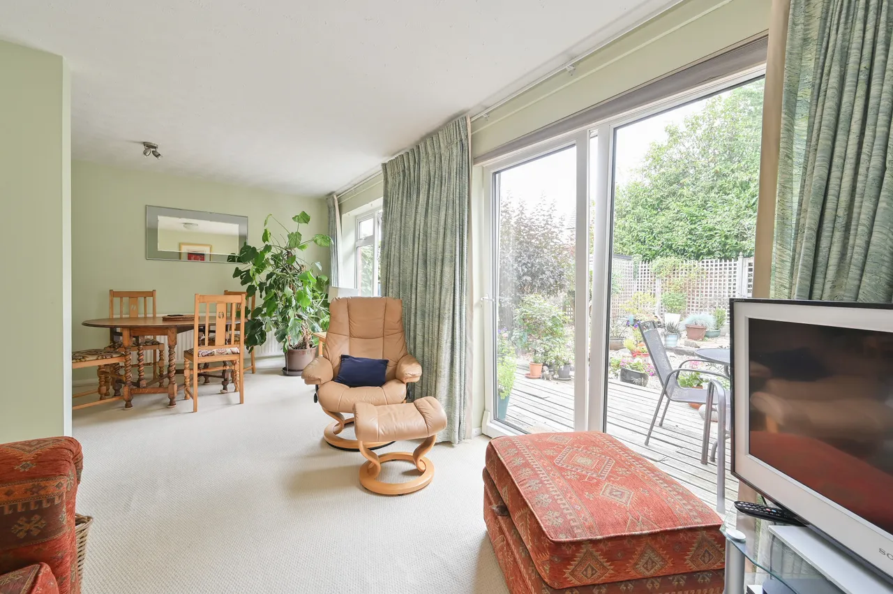 4 Knoll Green, Paston Road, Hemel Hempstead, photo 3