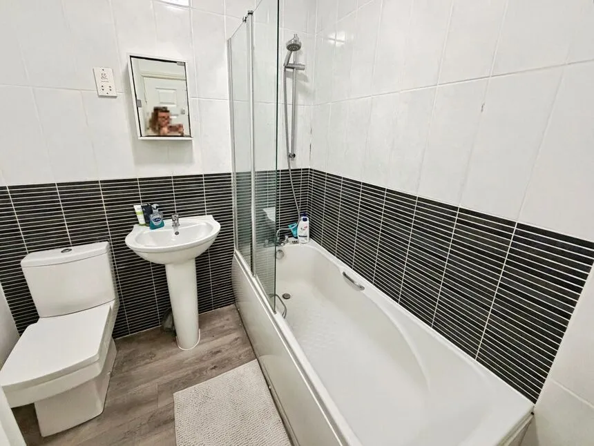 Palmer Square, Birstall, Leicestershire, LE4, photo 5