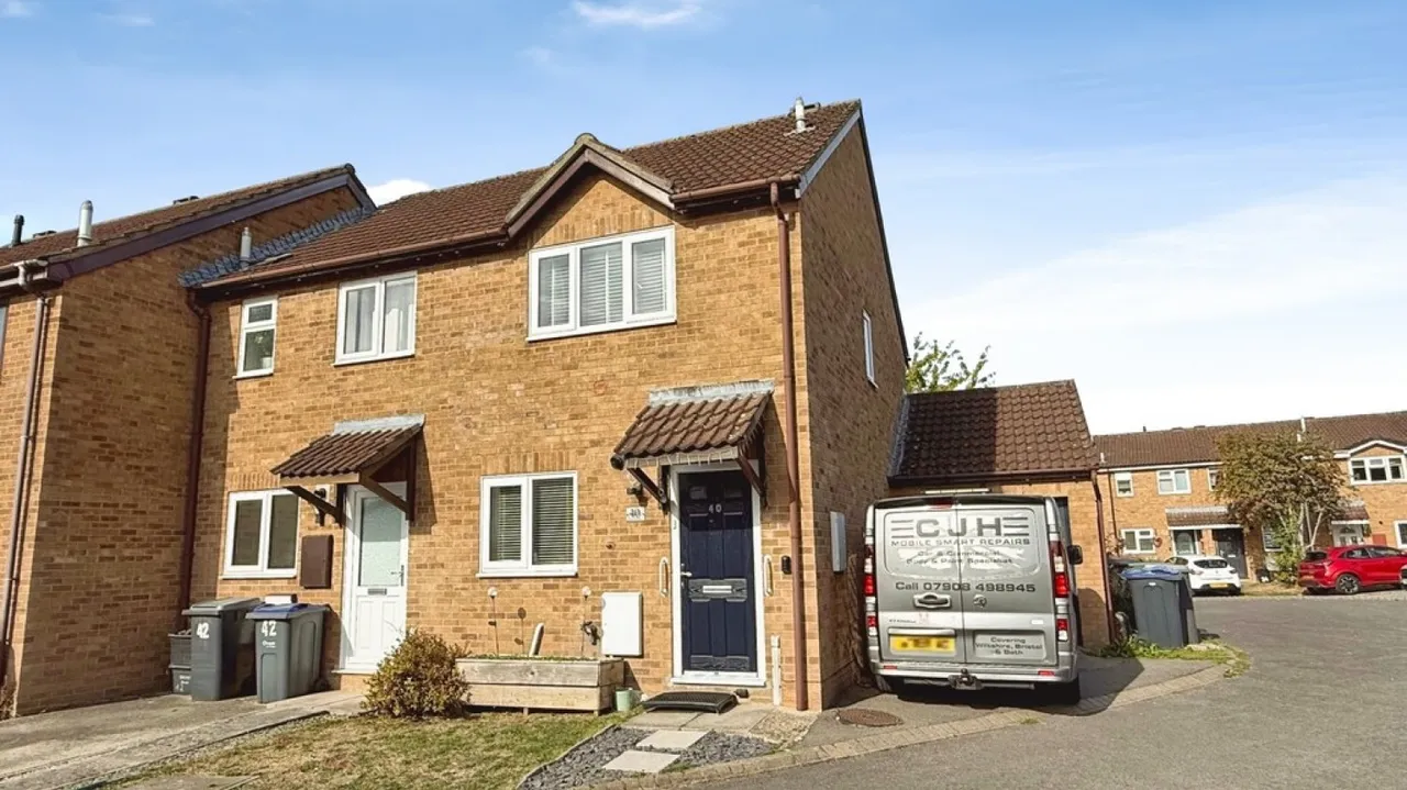 2 bed house for sale, Devon Drive, Westbury, BA13