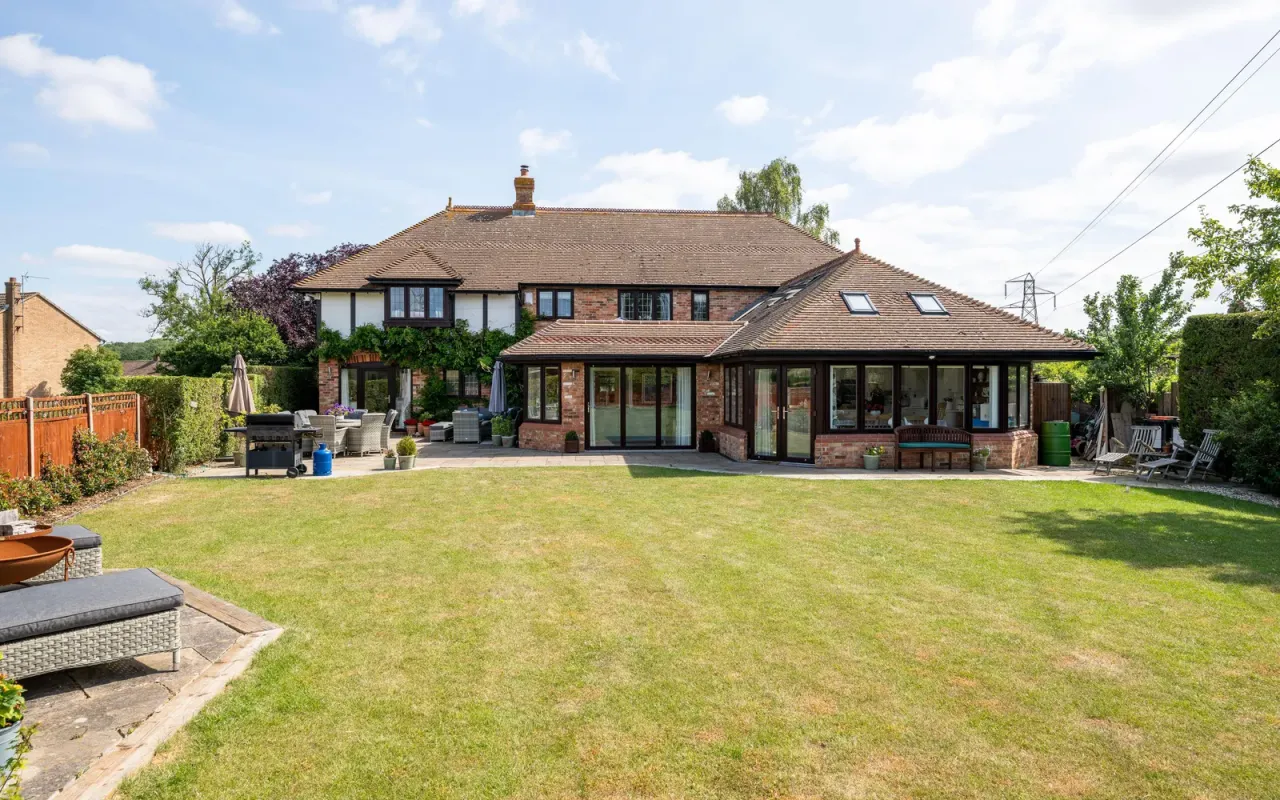 Ravensden Road, Renhold, Bedford, photo 35