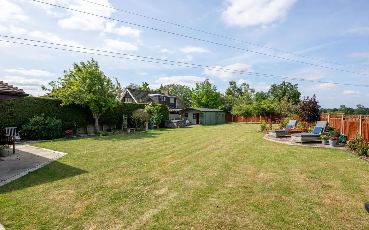 Ravensden Road, Renhold, Bedford, photo 32