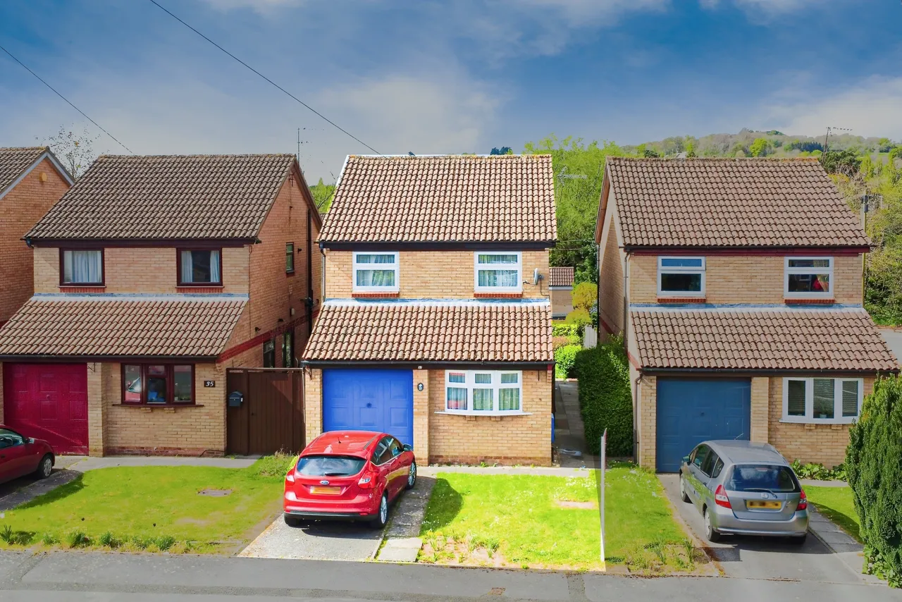 3 bed house for sale — The Richmonds, Abbeydale, Gloucester, GL4