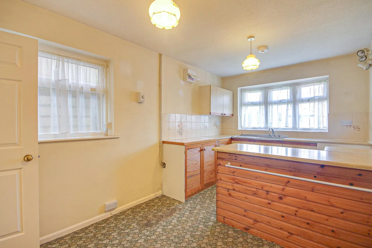 The Richmonds, Abbeydale, Gloucester, GL4, photo 3