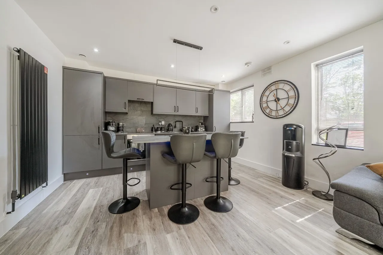Beachborough Road, Kent, BR1, photo 3