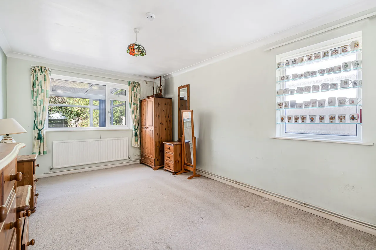 Honeypots Road, Woking, GU22, photo 17