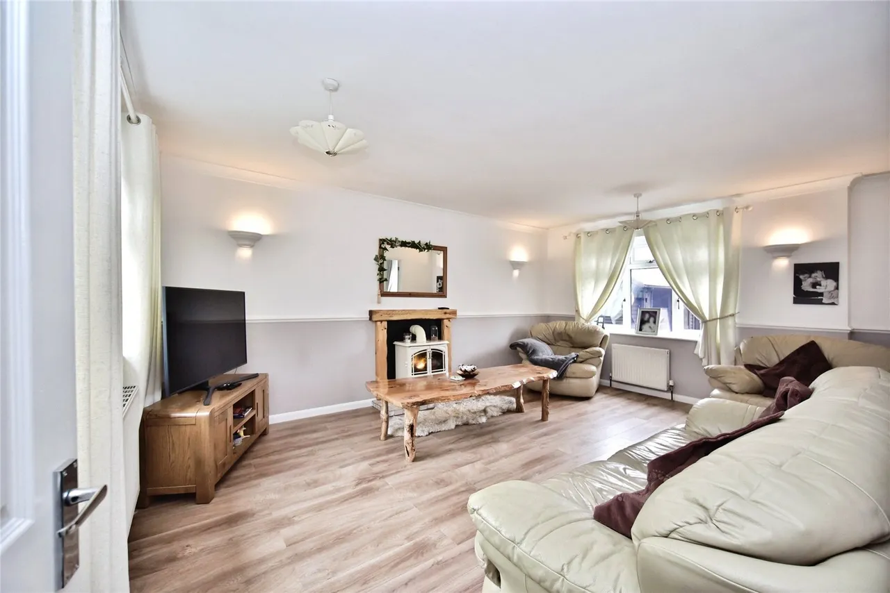 Seaside Avenue, Minster on Sea, ME12, photo 6