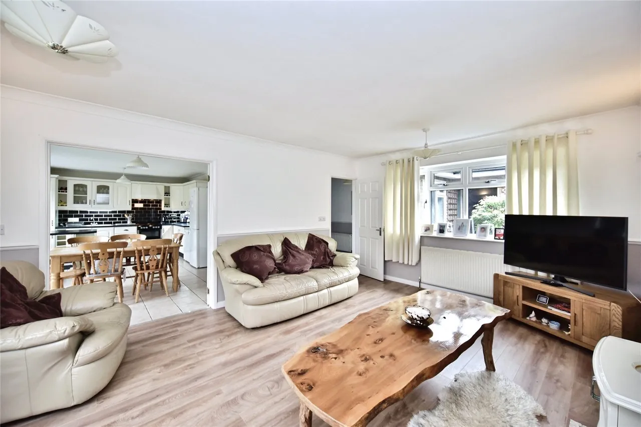 Seaside Avenue, Minster on Sea, ME12, photo 4