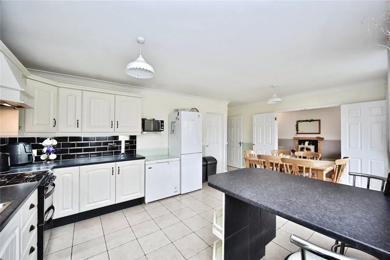 Seaside Avenue, Minster on Sea, ME12, photo 8