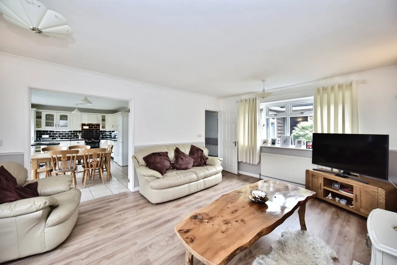 Seaside Avenue, Minster on Sea, ME12, photo 20