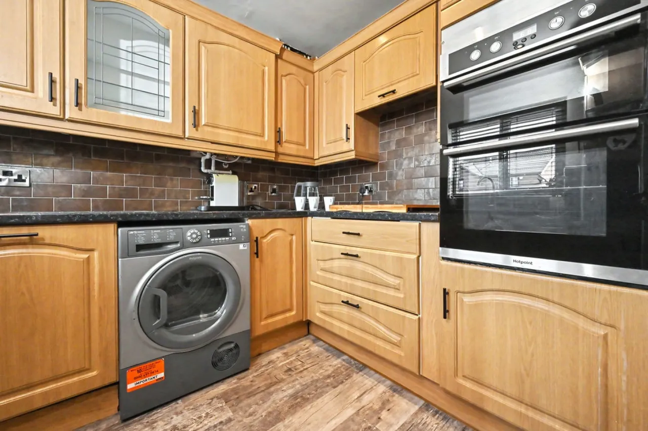 Deanscroft Way, Longton, Stoke-on-Trent, photo 8