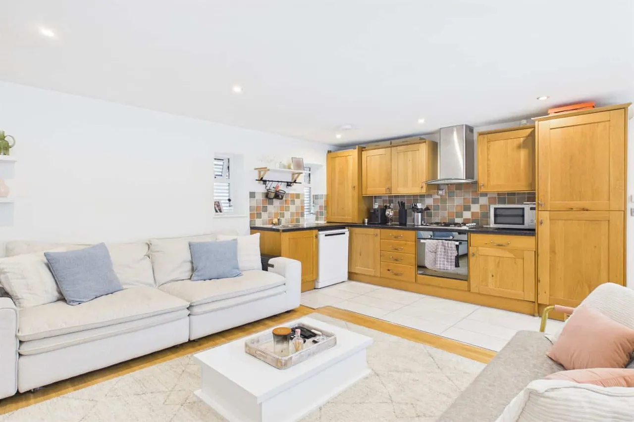 Medwin Street, London, SW4 7RS, photo 4