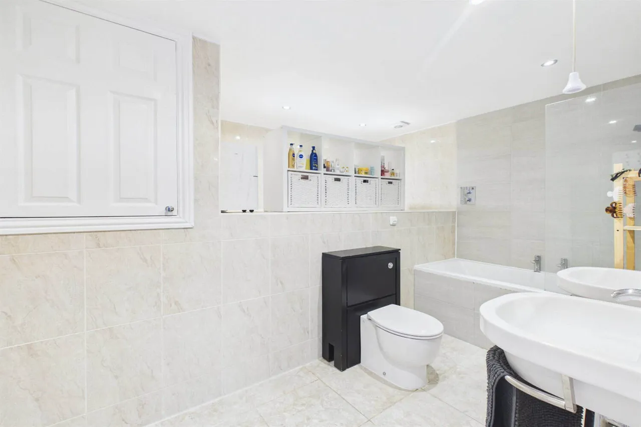 Medwin Street, London, SW4 7RS, photo 10