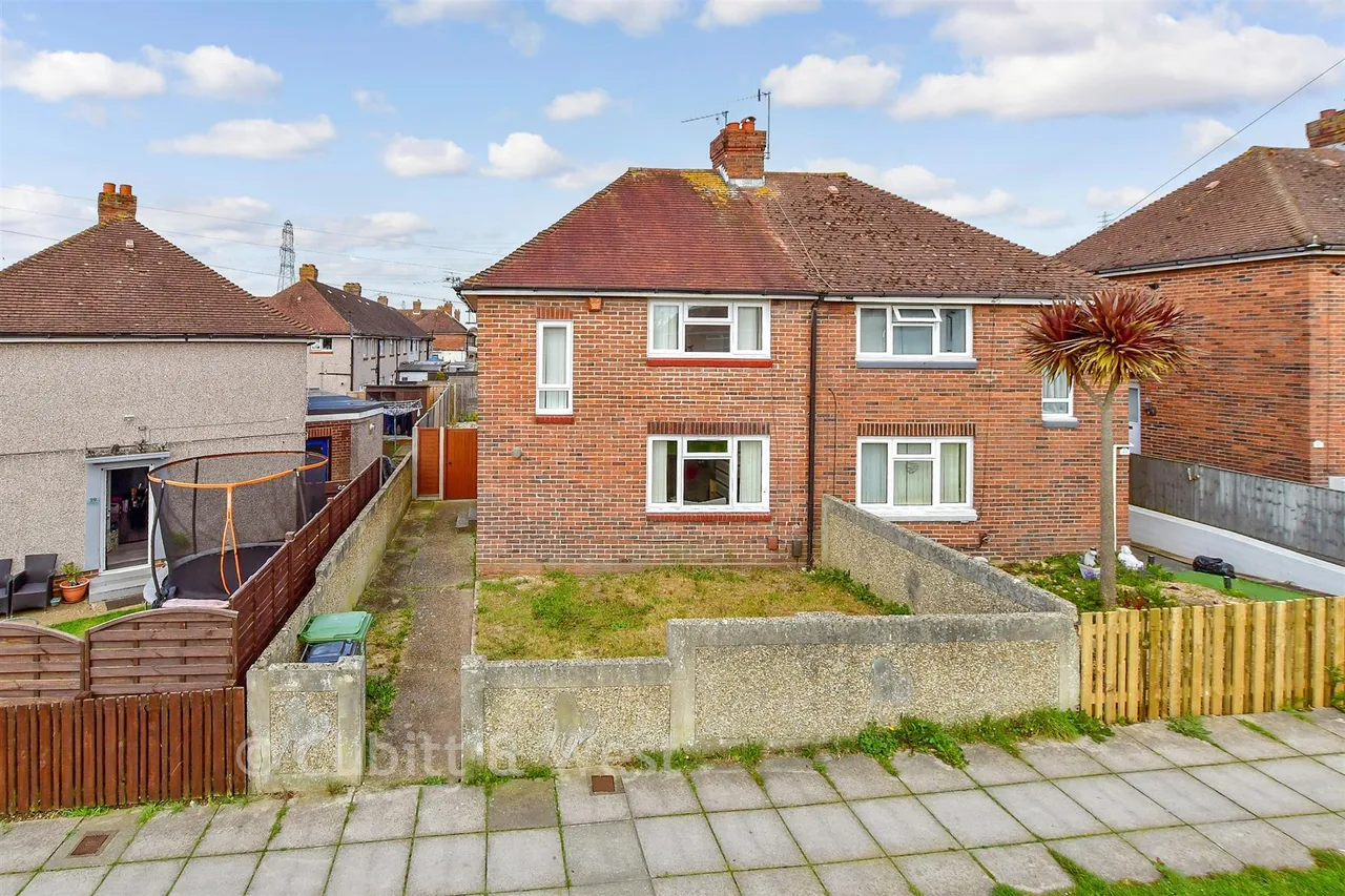 3 bed house for sale, Wymering Lane, Portsmouth, PO6