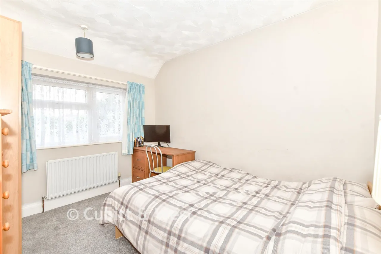 Wymering Lane, Portsmouth, PO6, photo 7