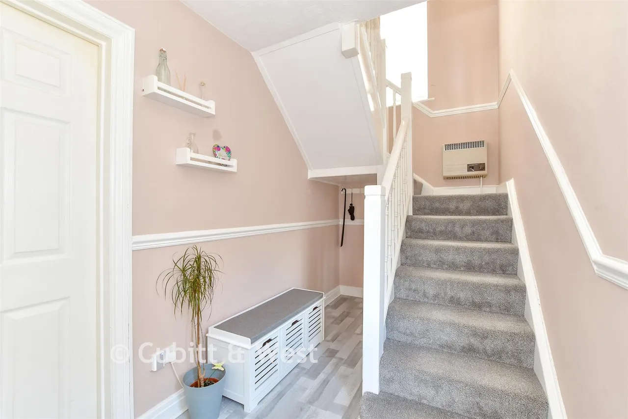 Wymering Lane, Portsmouth, PO6, photo 4