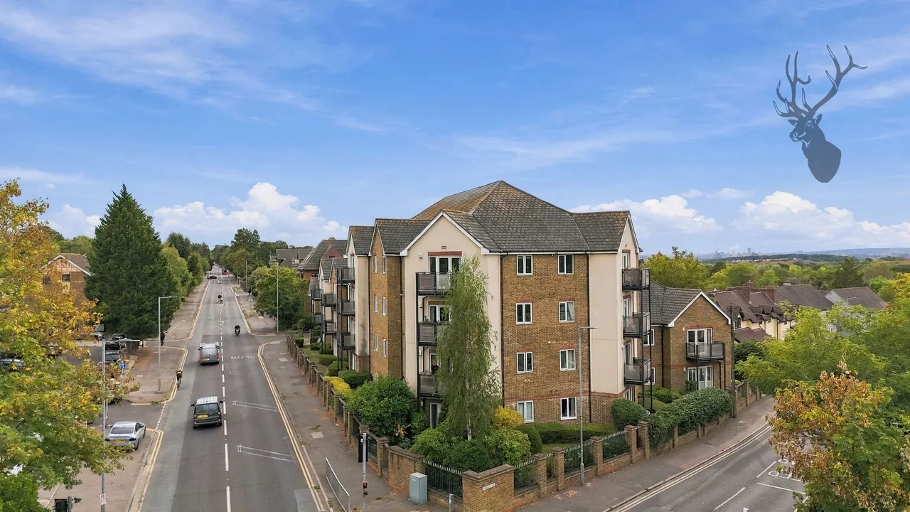 Epping New Road, Buckhurst Hill, IG9, photo 18