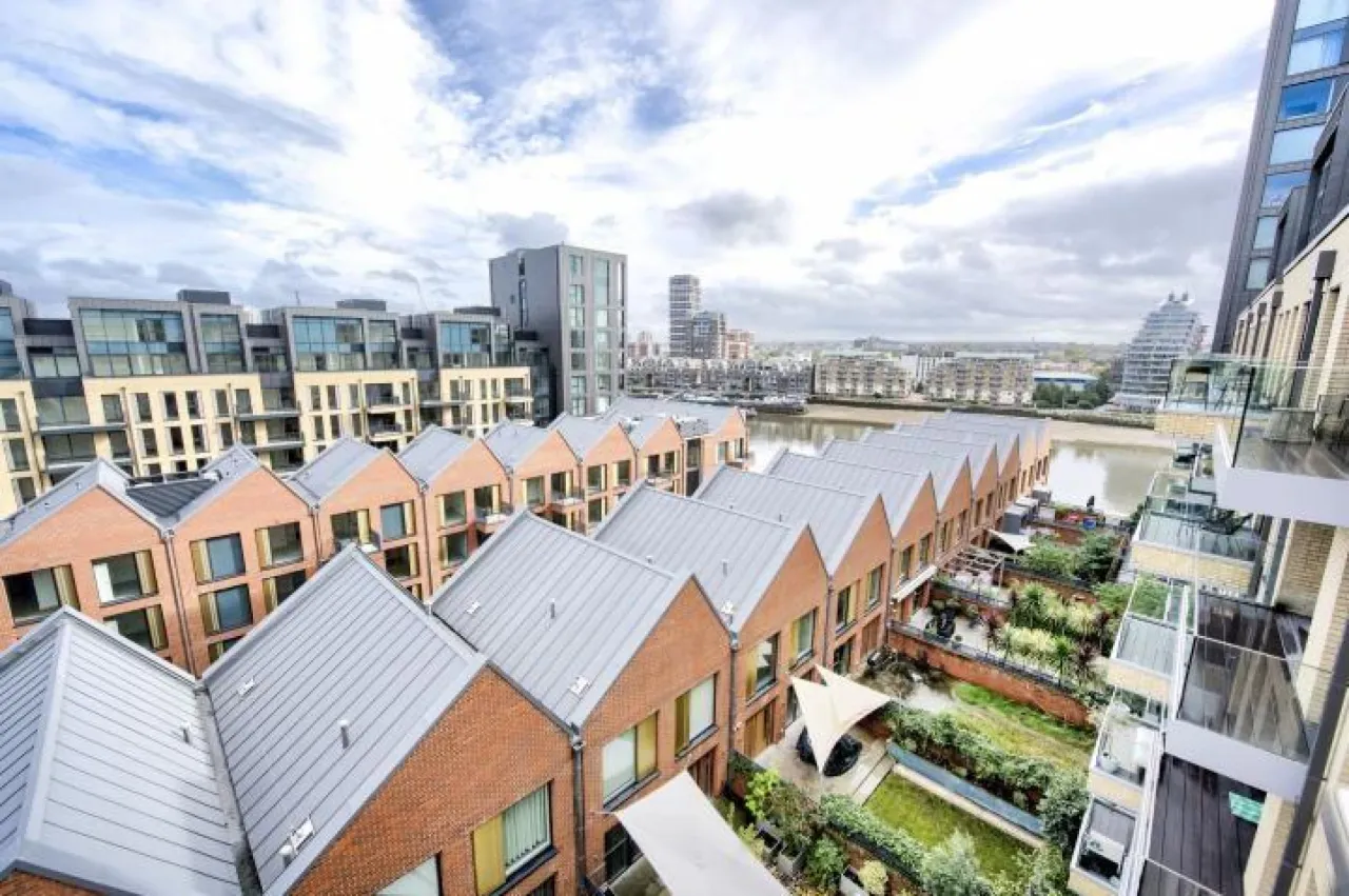 Central Avenue, London, SW6, photo 18