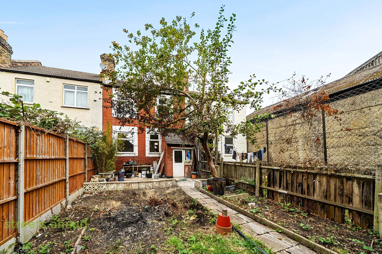 Sunnycroft Road, London, SE25, photo 11