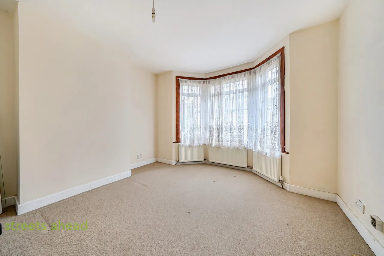 Sunnycroft Road, London, SE25, photo 3