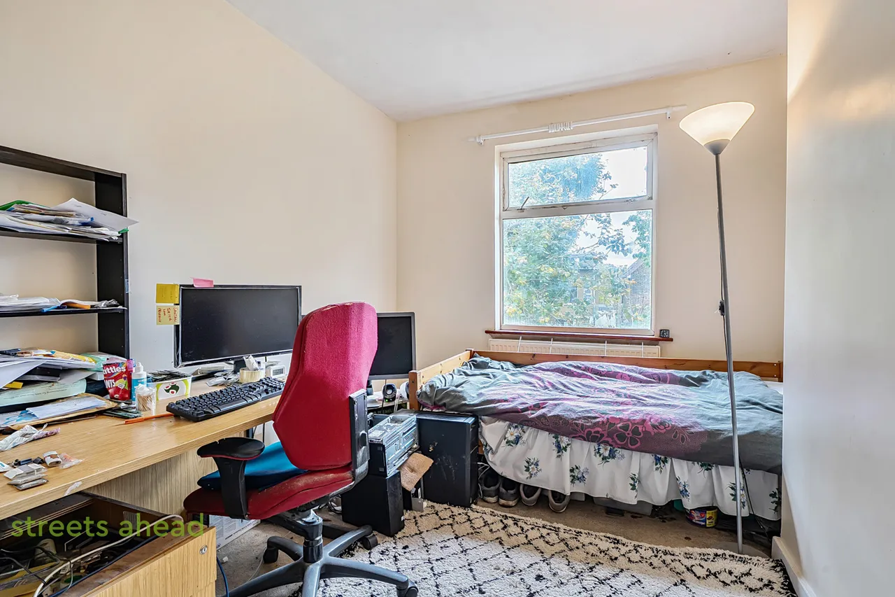 Sunnycroft Road, London, SE25, photo 13
