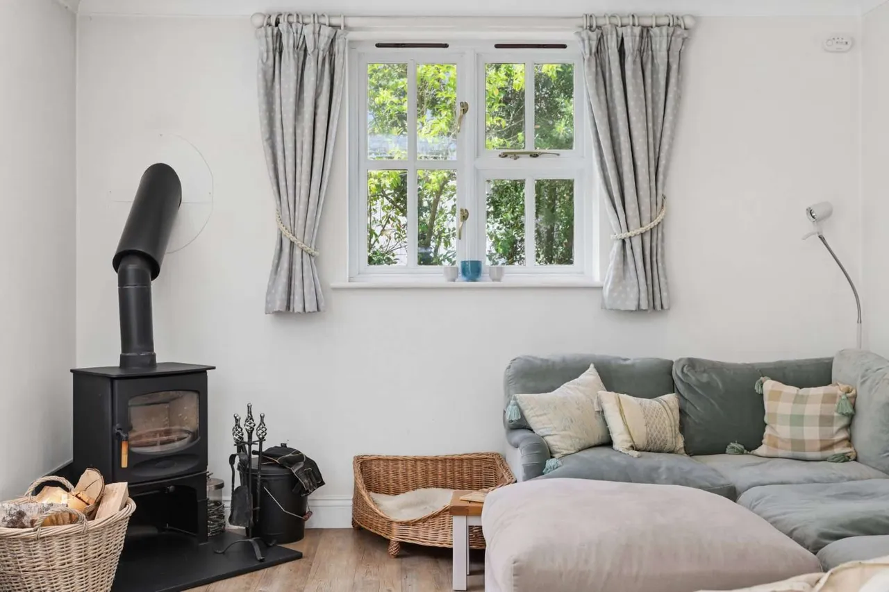 Shere Road, West Horsley, Leatherhead, Surrey, KT24 6EL, photo 8