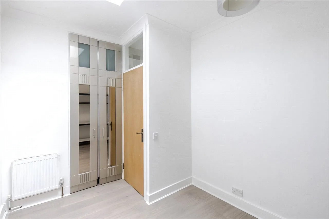 Connaught Close, London, W2, photo 8