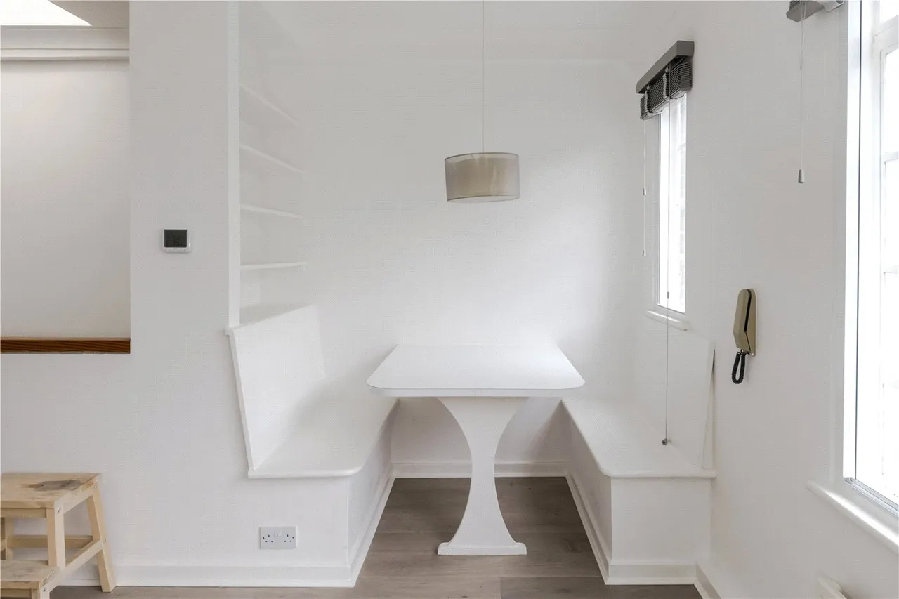 Connaught Close, London, W2, photo 4
