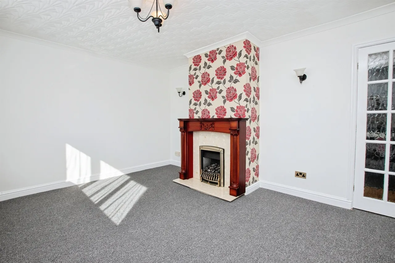 Kingsley Crescent, Stonebroom, DE55, photo 5