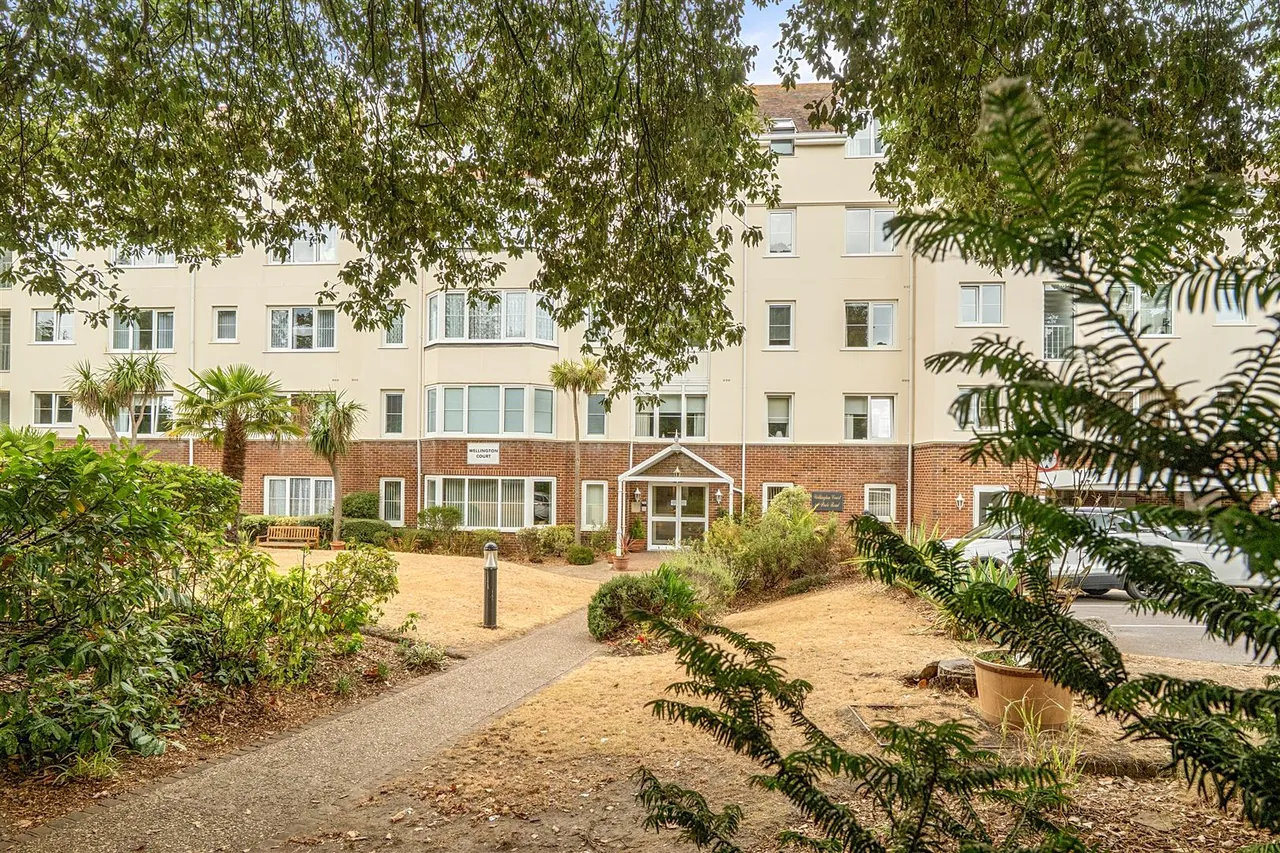 Poole Road, Bournemouth, BH2, photo 15