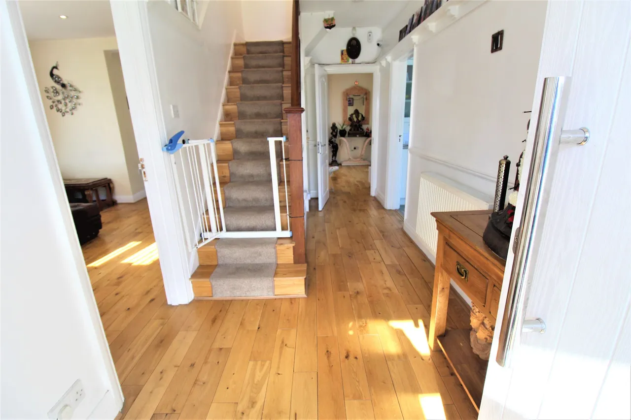 Lodge Lane, Grays, Essex, RM16 2TH, photo 6