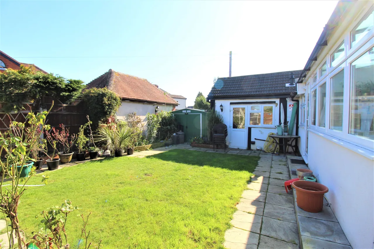 Lodge Lane, Grays, Essex, RM16 2TH, photo 16
