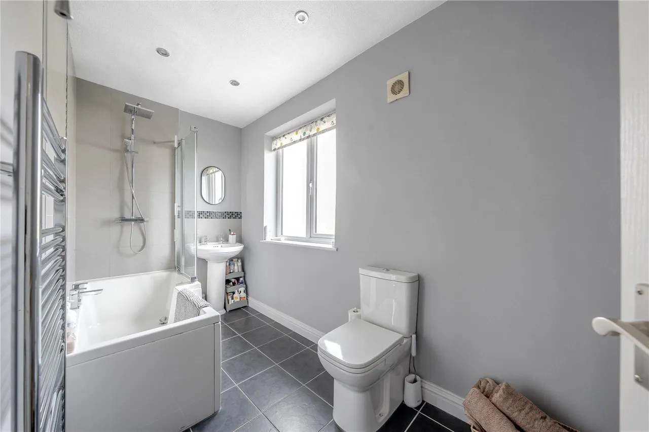 St. Johns Drive, North Rigton, LS17, photo 10
