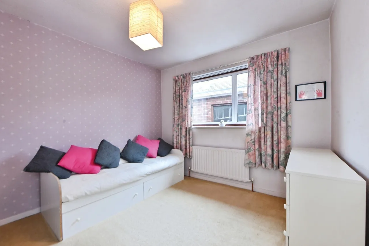 Bowfell Drive, High Lane, Stockport, Greater Manchester, SK6, photo 11