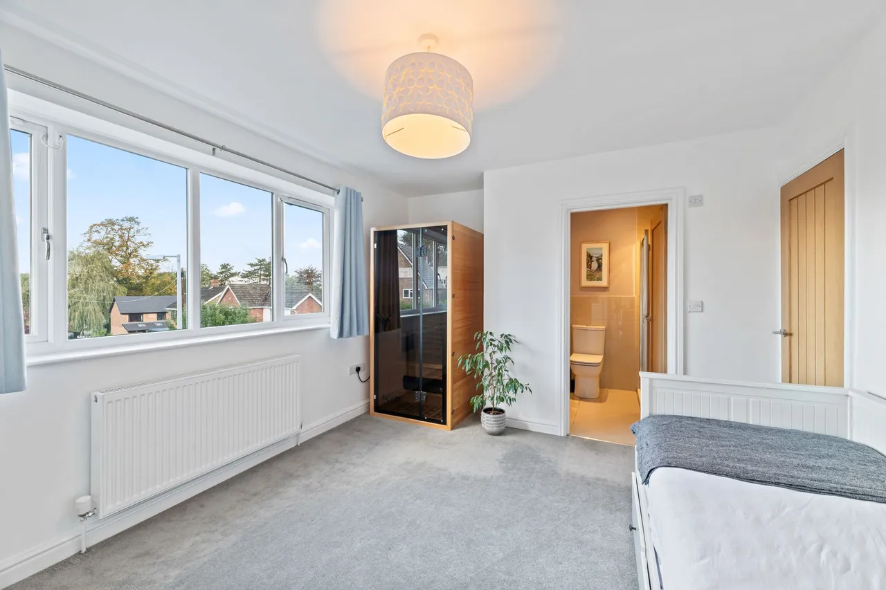 Howey Rise, Frodsham, photo 24