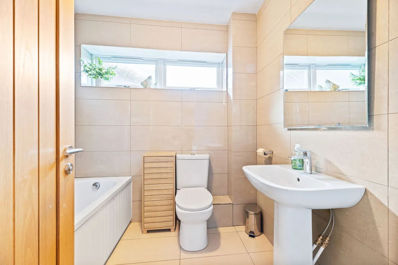 Howey Rise, Frodsham, photo 29