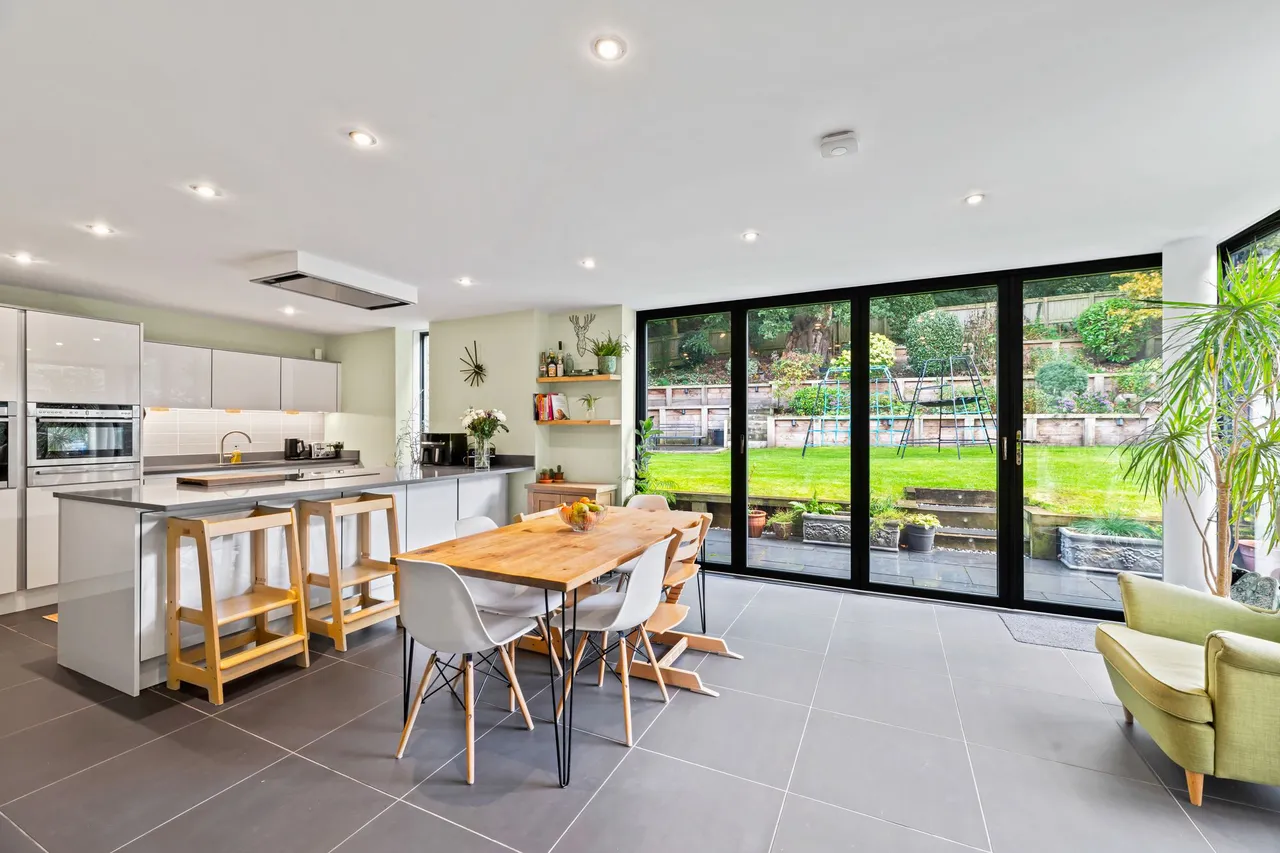 Howey Rise, Frodsham, photo 9