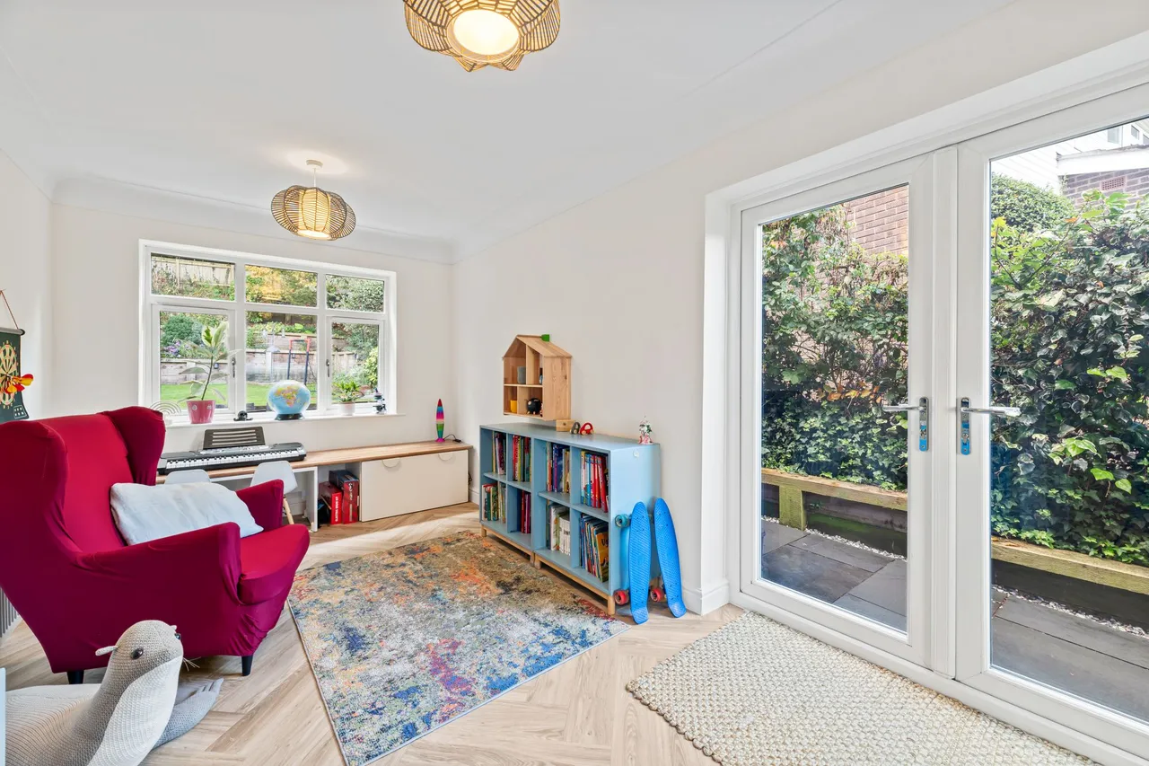 Howey Rise, Frodsham, photo 15