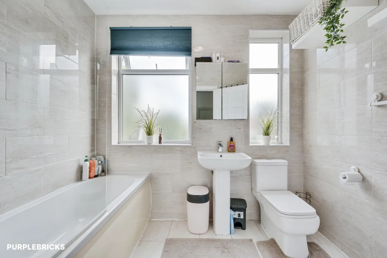 Hazelwood Avenue, Morden, SM4, photo 8