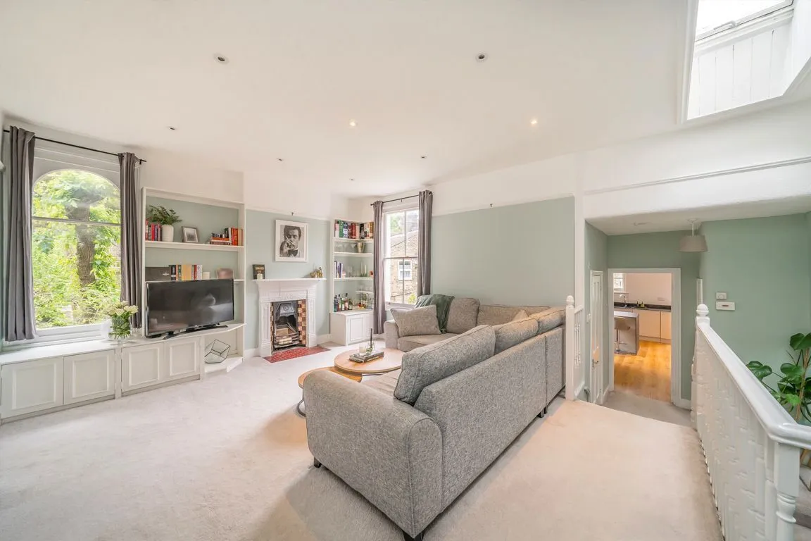 Haverhill Road, SW12, photo 3