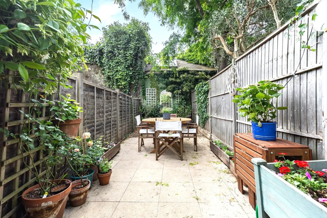 Vanderbilt Road, Earlsfield, London, SW18, photo 2